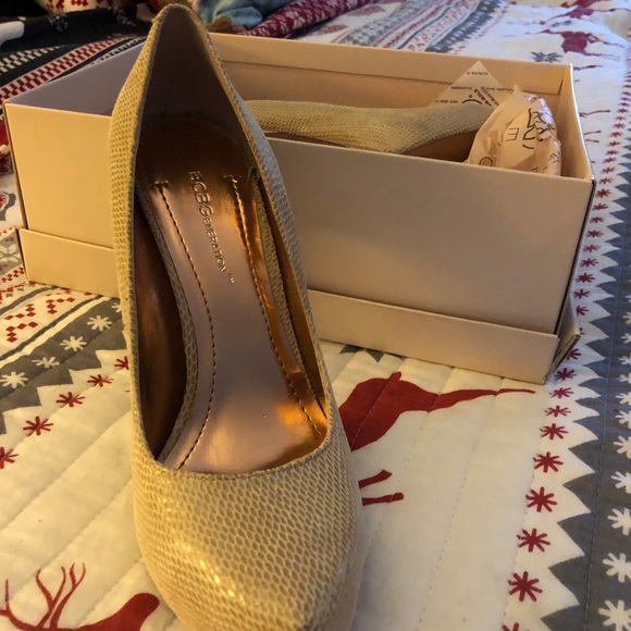 Shoes - Picture 3 of 3